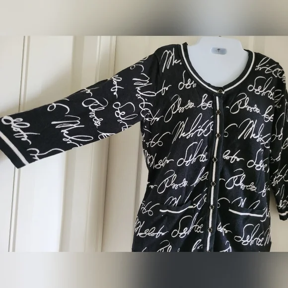 7th Avenue | Cute Black/White Script 3/4 Sleeve Knit Cardigan (SIZE M) - Picture 7 of 13